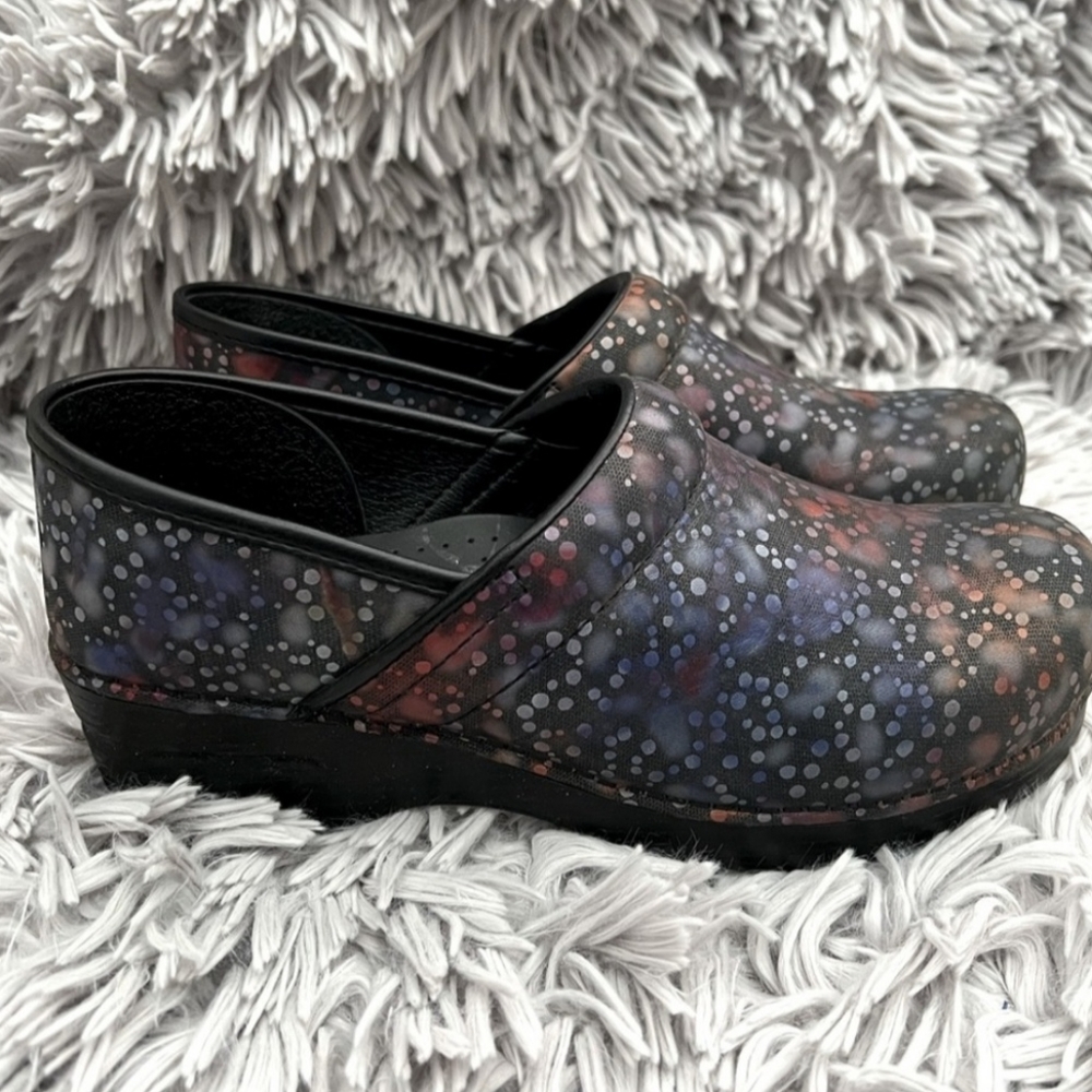 Dansko dewdrop